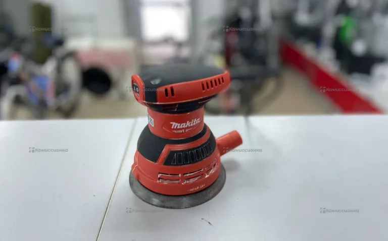 Шлифовальная машина Makita MT M9204