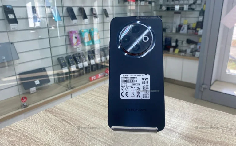 Tecno Spark 30C 6/128 ГБ