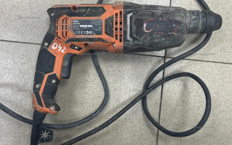 Перфоратор AEG KH 24 IE