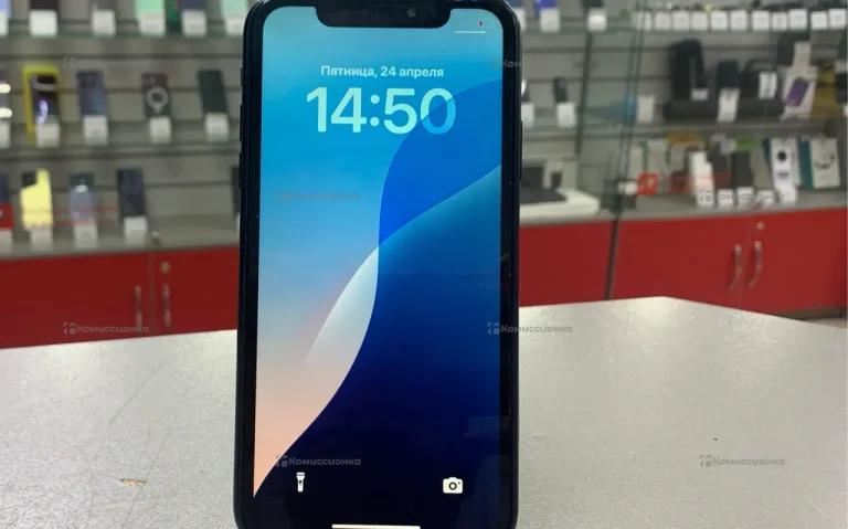 Apple iPhone XR 4/128 ГБ