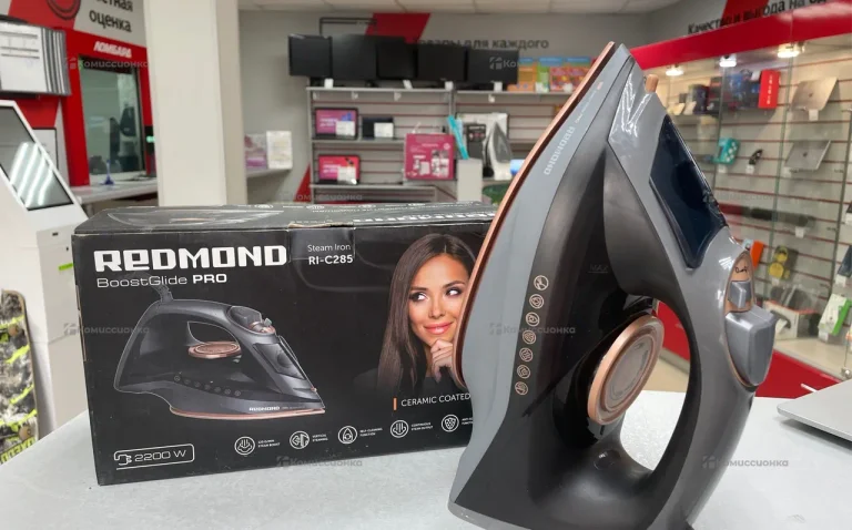 Утюг Redmond RI-C285