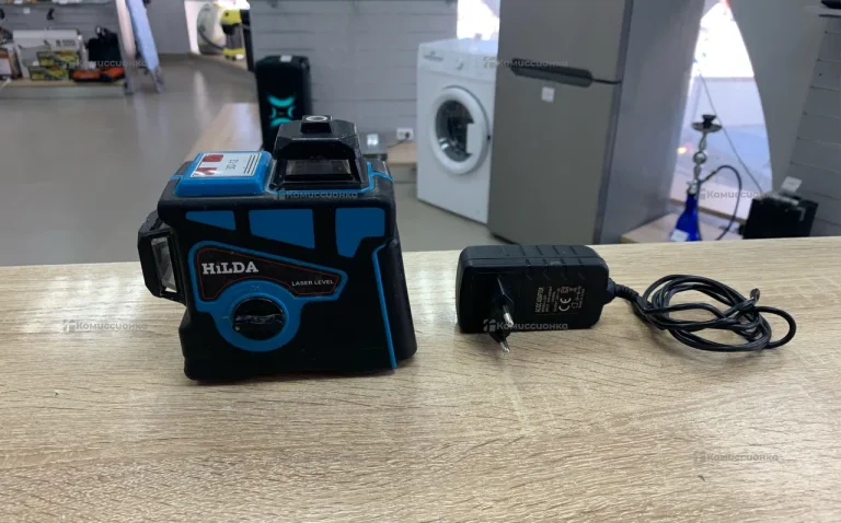 Лазерный уровень Hilda 3D-12 реплика
