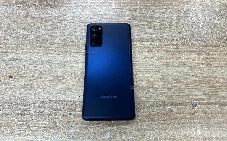 Samsung Galaxy S20 FE 6/128 ГБ