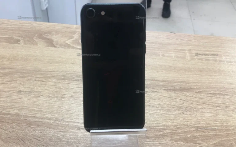 Apple iPhone 8 2/64 ГБ