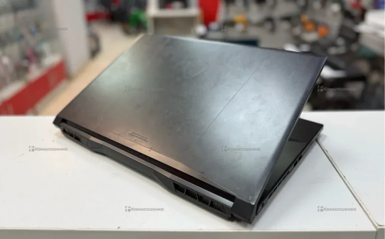Ноутбук  MSI KATANA 17.3/ i5-13420H/ RTX4060/ DDR5