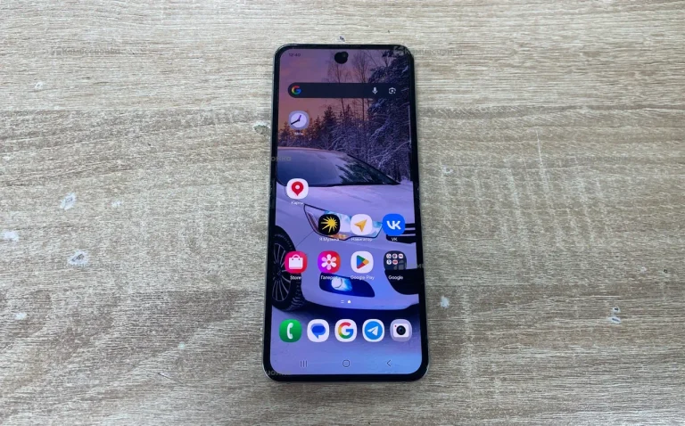 Samsung Galaxy Z Flip5 8/256 ГБ