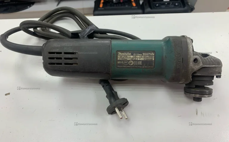 УШМ Makita 9557 HN