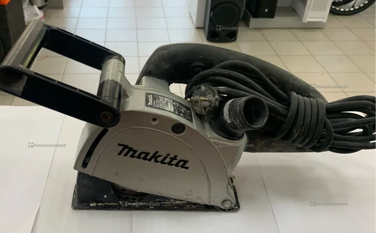 Штроборез Makita SG-1251J