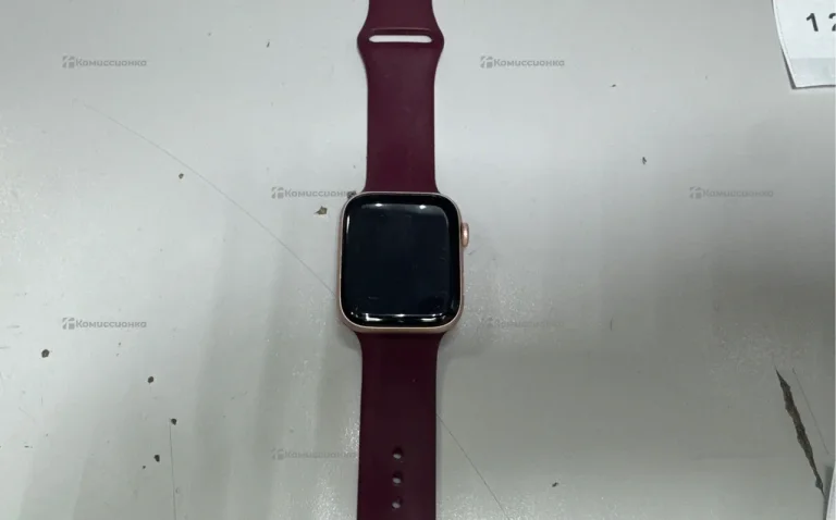 Часы  Apple Watch Series 5 44mm