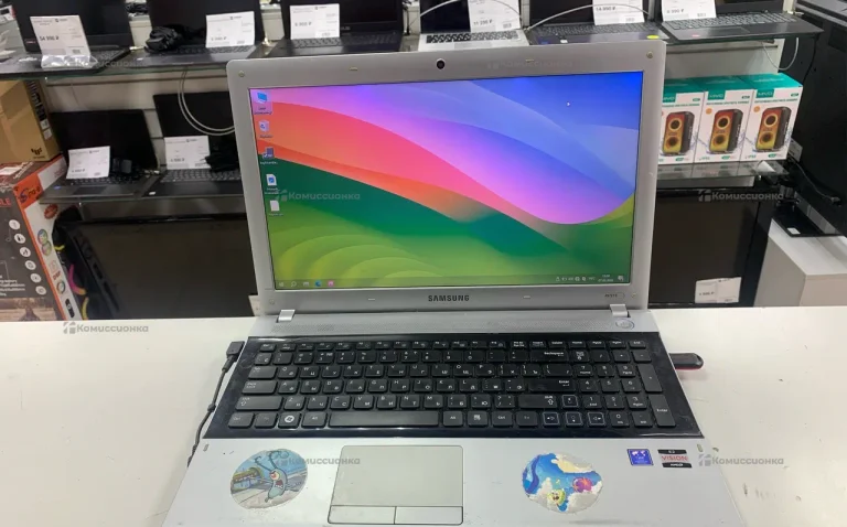 Ноутбук Samsung rv515