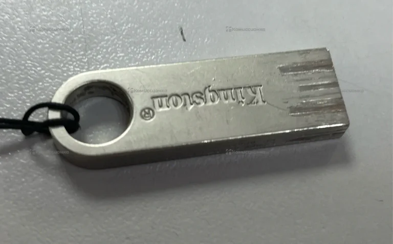 USB флешка 256