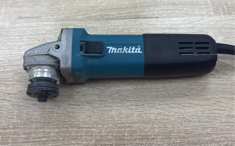 УШМ Makita 9558HN