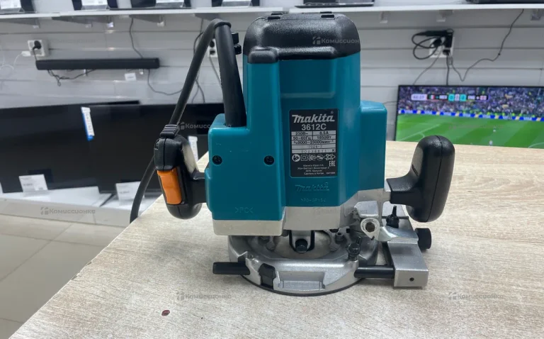 Фрезер Makita 3612