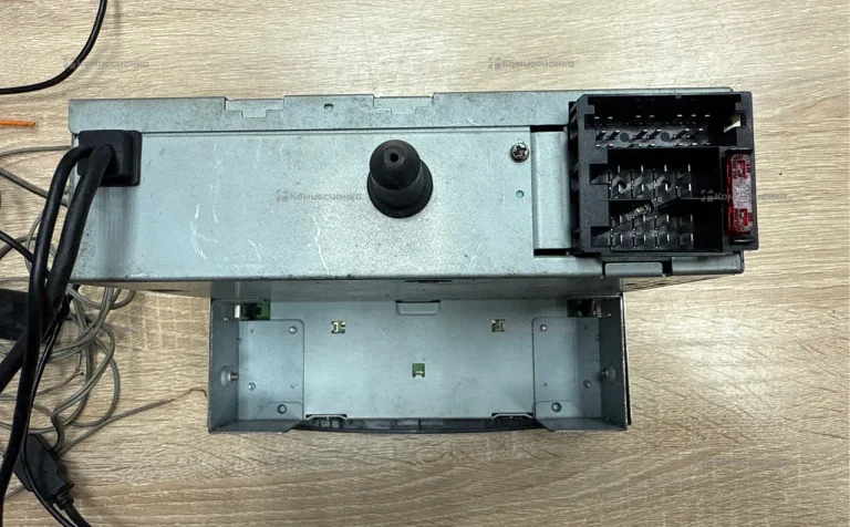 Автомагнитола Supra SCD-317