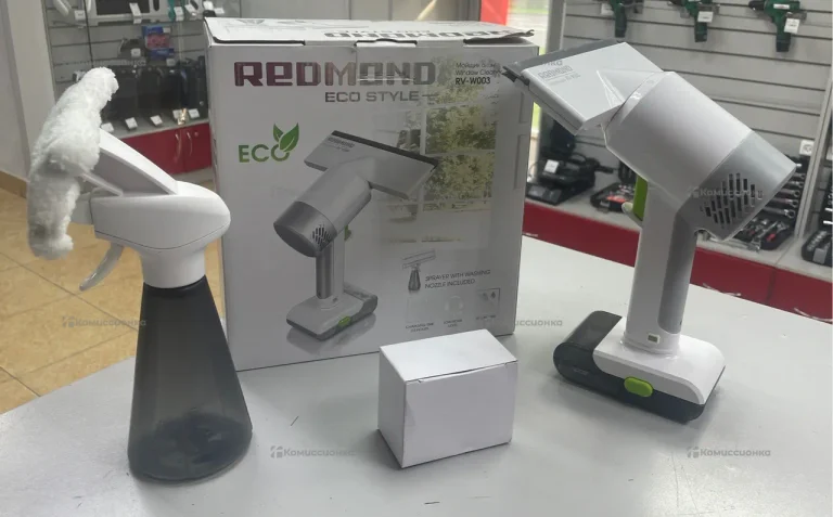 Мойщик окон Redmond RV-w003