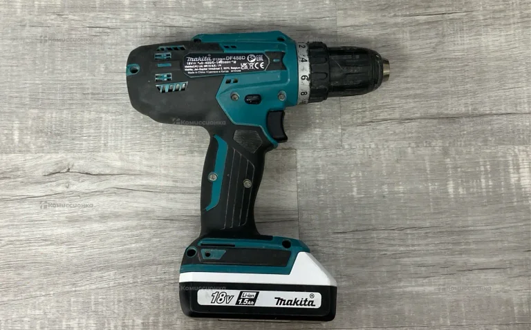 Шуруповерт Makita DF488DWE