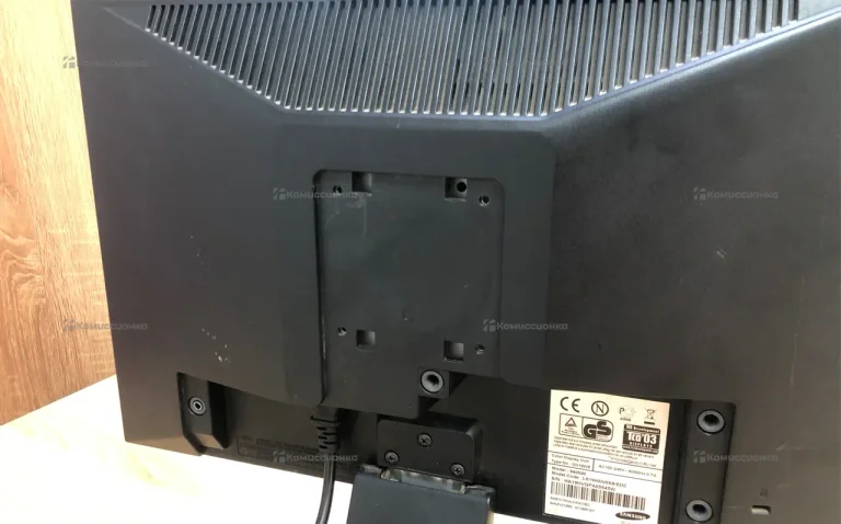 Монитор Samsung SyncMaster 940NW