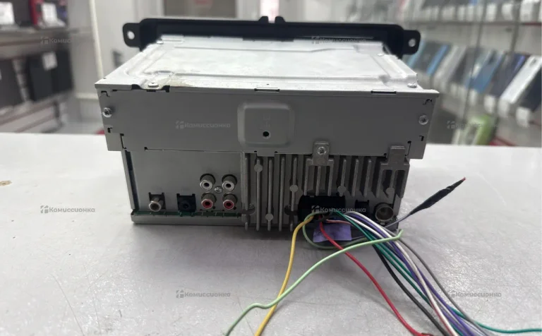 Автомагнитола  PIONER DMH-G221BT