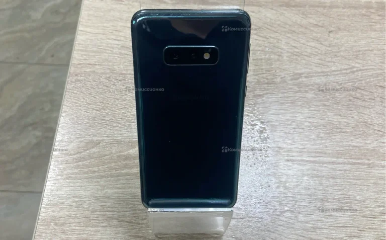 Samsung Galaxy S10e 6/128 ГБ