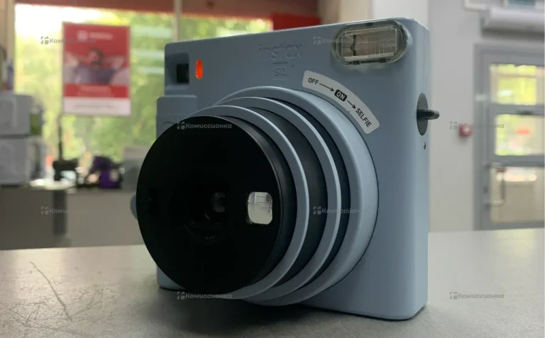 Фотоаппарат  Instax SQ1