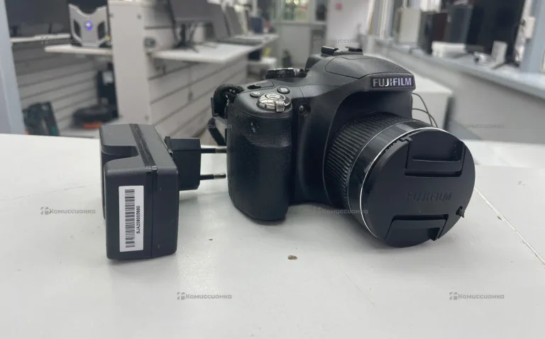 Фотоаппарат  fujifilm finepix sl300