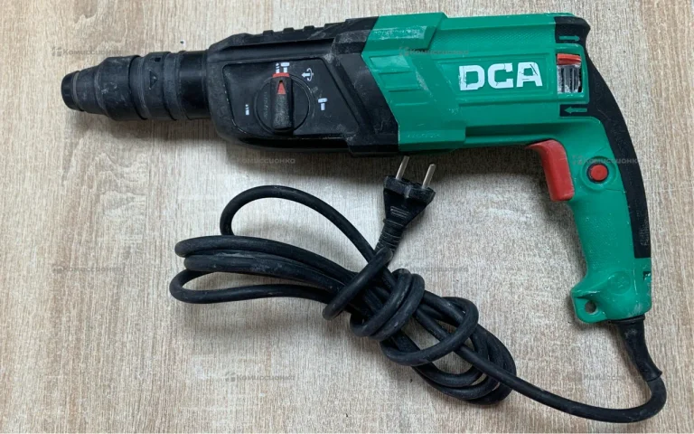 Перфоратор Перфоратор DGA AZC800-26Q
