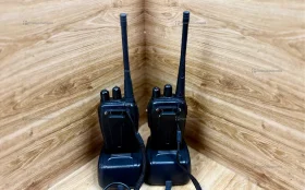 Купить Рации 2шт с док станциями. б/у , в Екатеринбург Цена:1300рублей