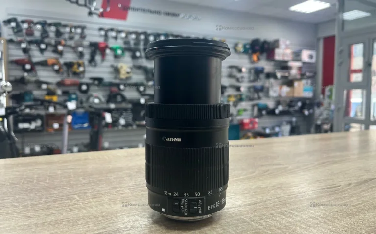 Объектив Canon EFS 18-135mm