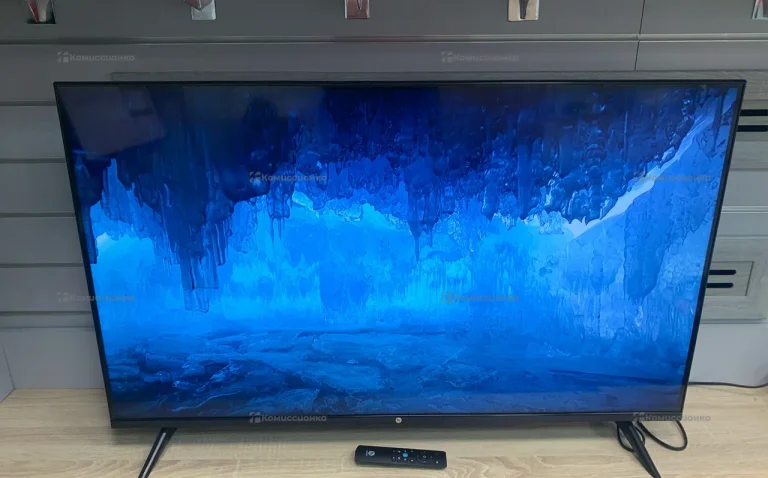 телевизор HI VHIX-43F169MSY