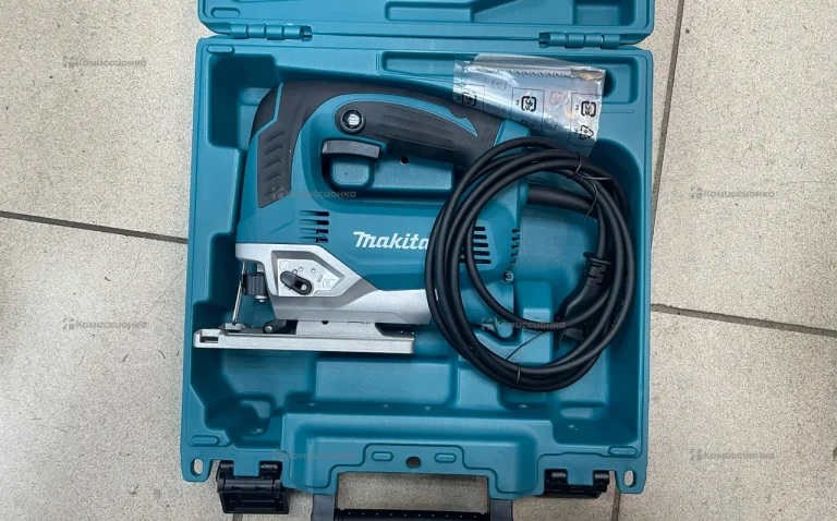 Лобзик Makita JV0600K