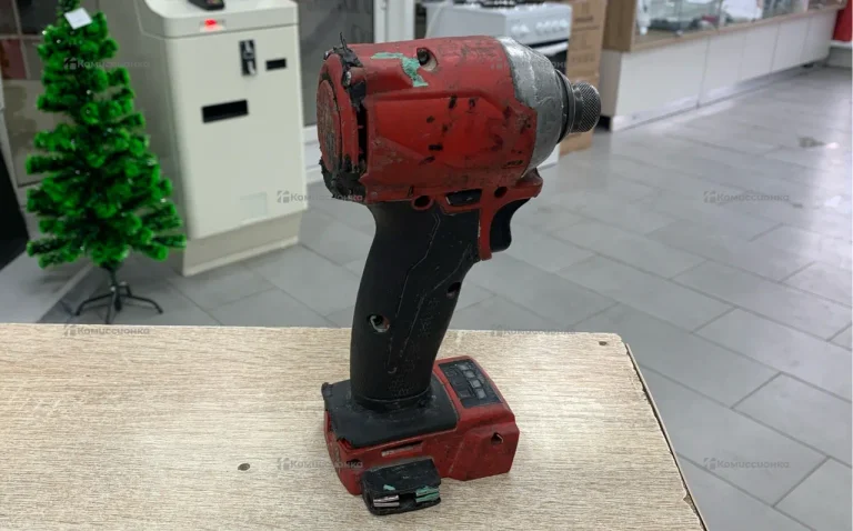 Винтоверт Milwaukee M18 fuel FID2