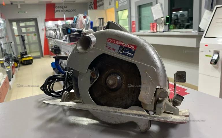 Дисковая пила Интерскол ДП-1200