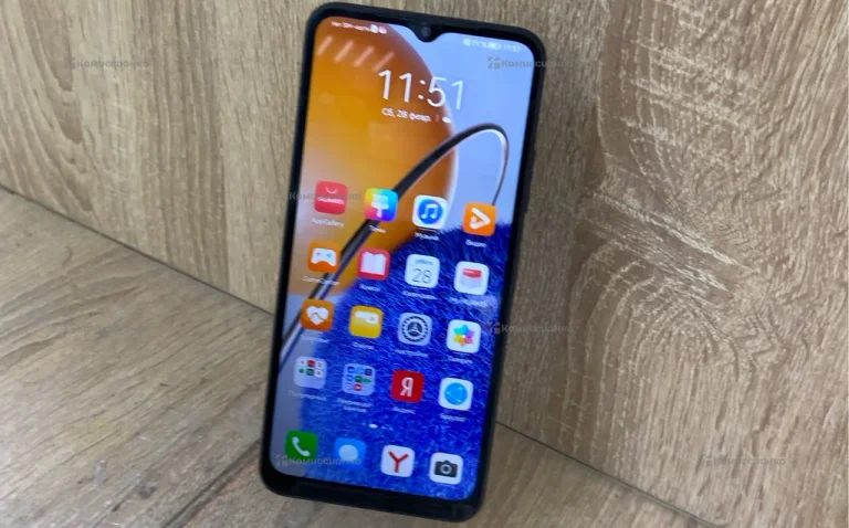 Huawei nova Y61 4/64 ГБ