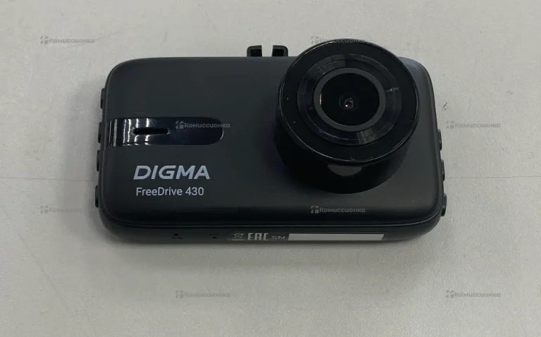 Видеорегистратор Digma