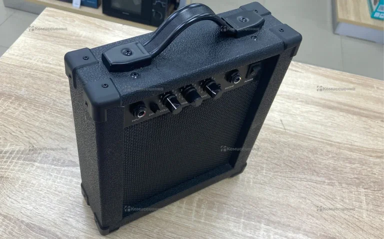 Комбоусилитель Guitar Amplifier GA-10