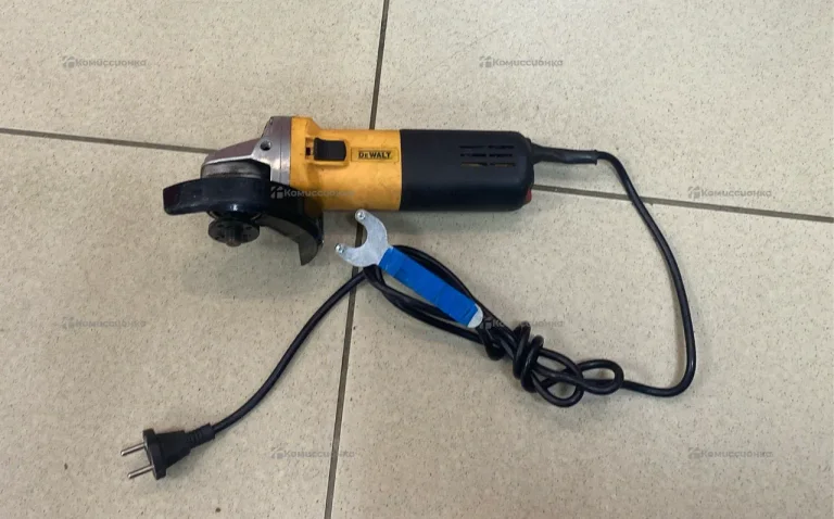 УШМ Dewalt G1100CE