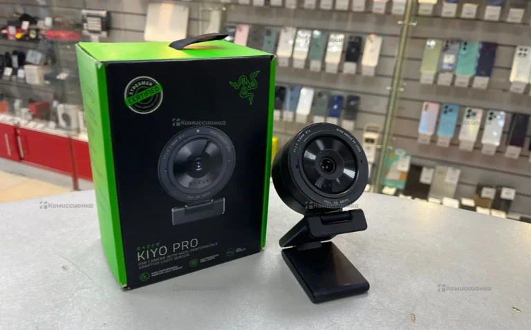 Веб-камера Razer Kiyo Pro