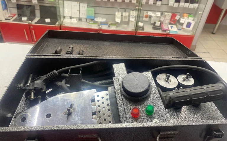 Паяльник для пластиковых труб