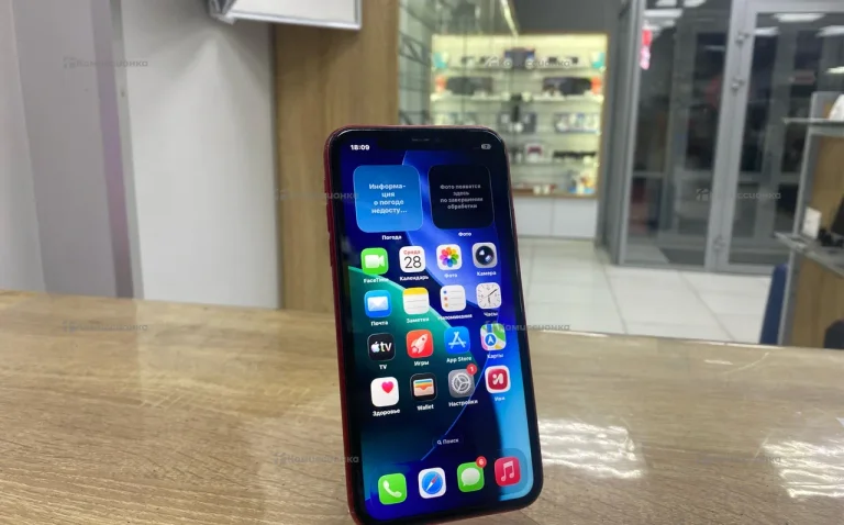 Apple iPhone 11 4/64 ГБ
