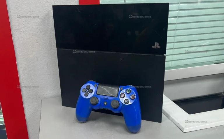 Приставка Sony PS4 500GB.