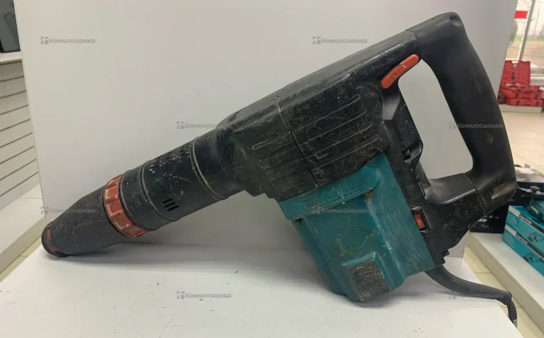 Отбойный молоток makita HM1202C
