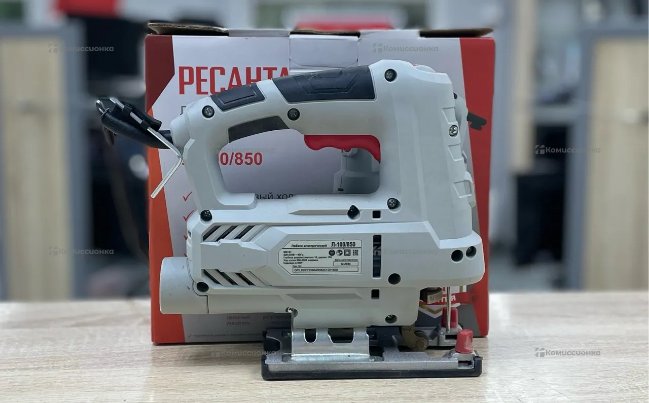 Купить Лобзик Ресанта Л-100/850 б/у арт. 2041900318466-1 в