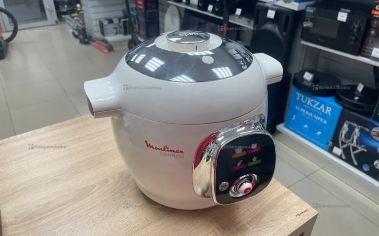 Мультиварка  Molinex Cook 4 me