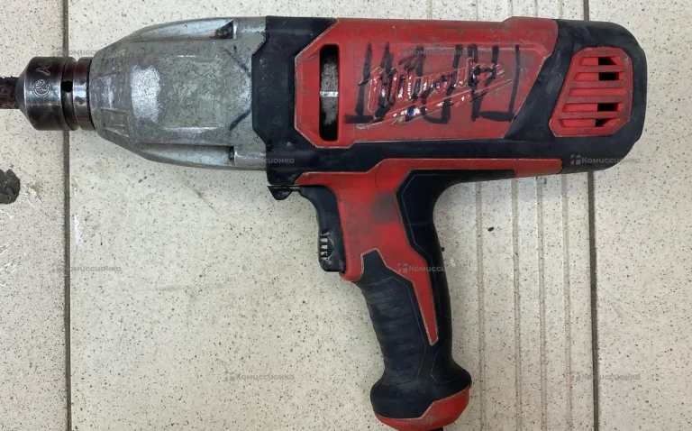 Гайковерт Milwaukee IPWE 520 R