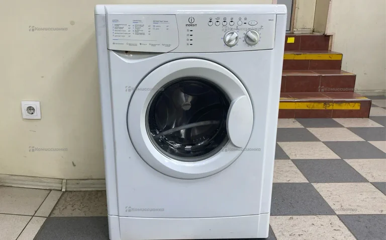 Стиральная машина Indesit WISL 92