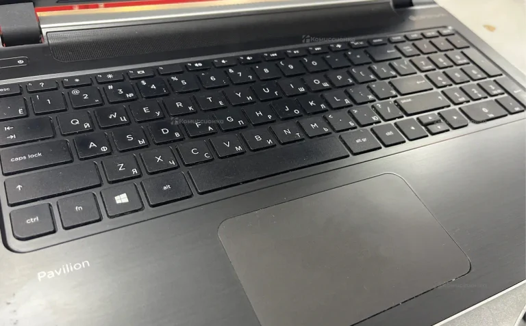 Ноутбук HP Pavillion 15-p106nr