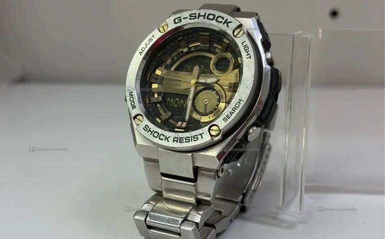 Часы  Casio G-Shock 210D