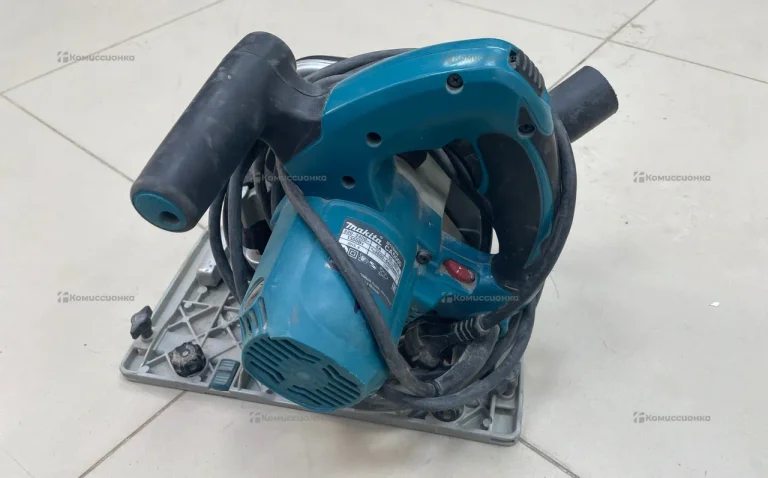 Циркулярная пила Makita Ca5000
