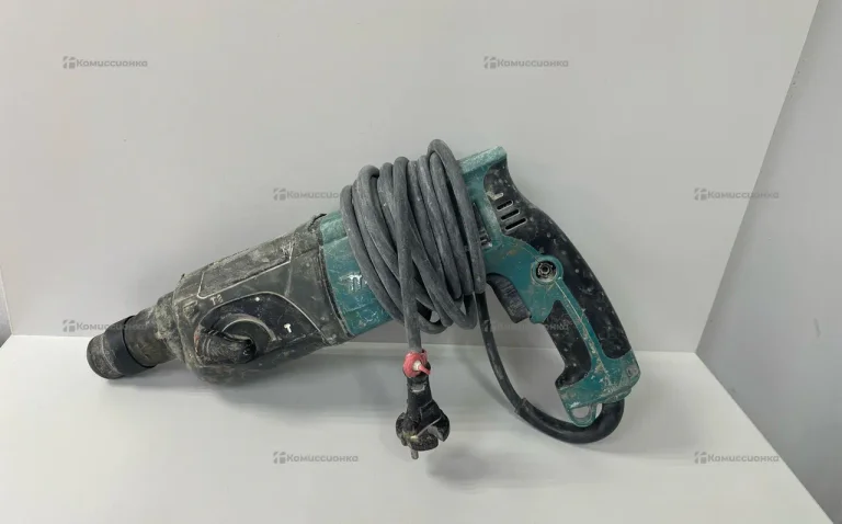 Перфоратор Makita HR2470