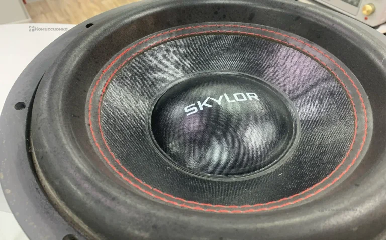 Сабвуфер  SKYLOR